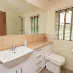 Laughing Duck بيت للعطل